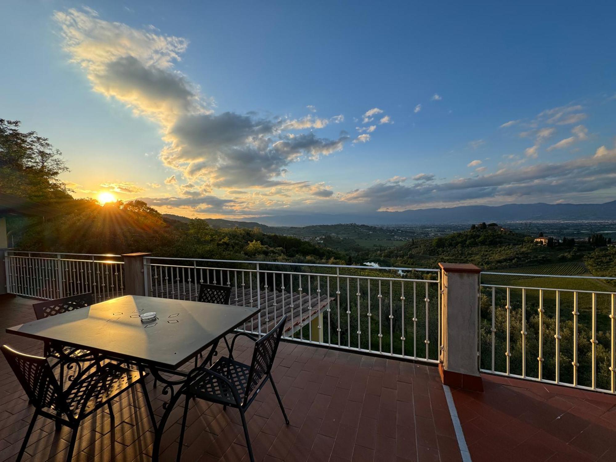 Villa Agriturismo Sotto La Rocca à Carmignano Extérieur photo